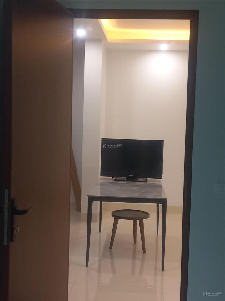 Cho thuê căn hộ 86m2, 2pn1vs mới 100%( có thể làm vp cty) tại nguyễn văn cừ long biên.0963 227 ***