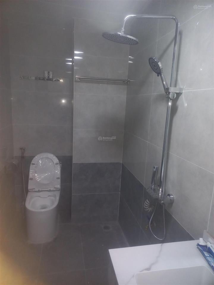 Cho thuê căn hộ 86m2, 2pn1vs mới 100%( có thể làm vp cty) tại nguyễn văn cừ long biên.0963 227 ***