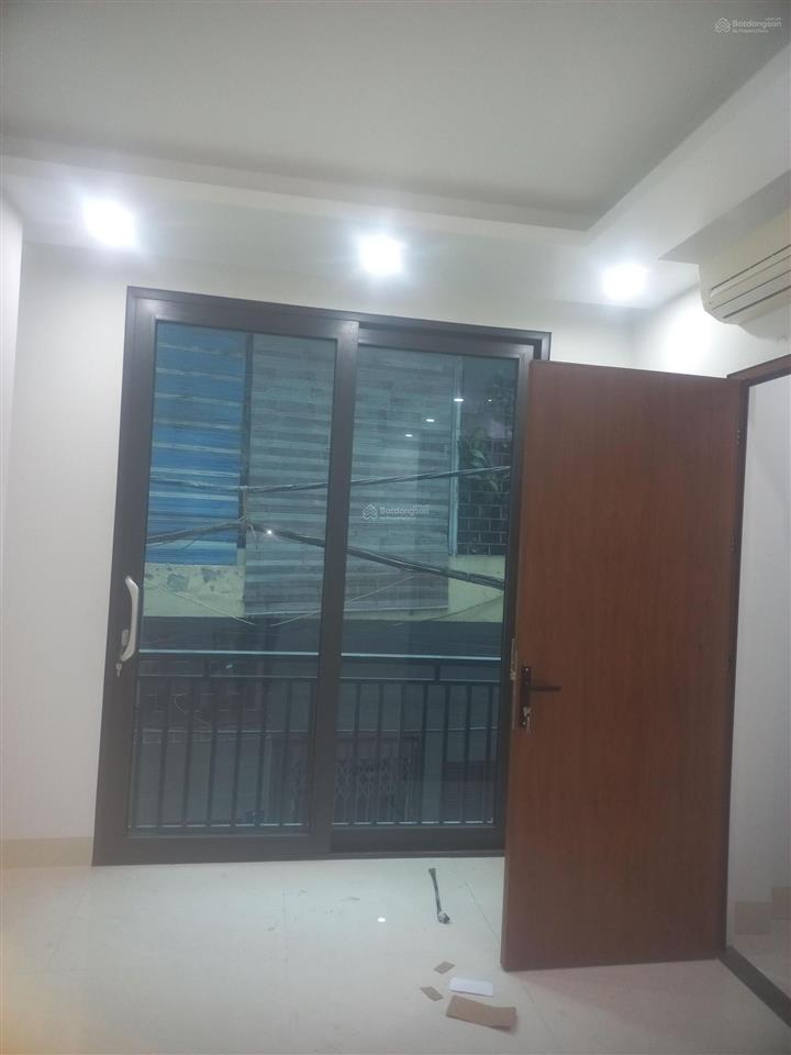 Cho thuê căn hộ 86m2, 2pn1vs mới 100%( có thể làm vp cty) tại nguyễn văn cừ long biên.0963 227 ***