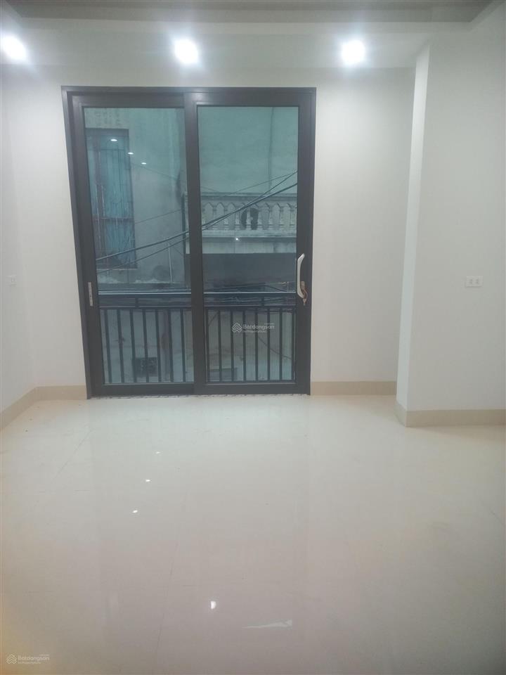 Cho thuê căn hộ 86m2, 2pn1vs mới 100%( có thể làm vp cty) tại nguyễn văn cừ long biên.0963 227 ***