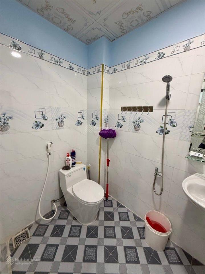 Tân phú  bán nhà 2 tầng ngay trung tâm tân sơn nhì  40m2  3,9 tỷ