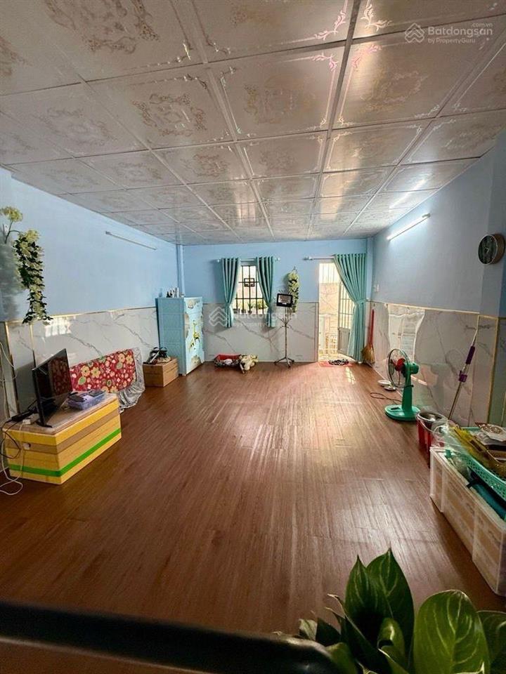 Tân phú  bán nhà 2 tầng ngay trung tâm tân sơn nhì  40m2  3,9 tỷ