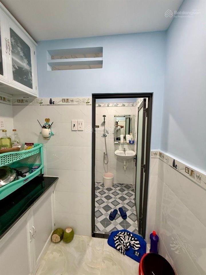 Tân phú  bán nhà 2 tầng ngay trung tâm tân sơn nhì  40m2  3,9 tỷ