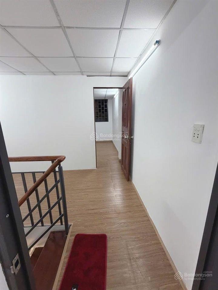 Bán nhà 2 tầng 4x11 full nội thất ngay kênh nước đen  3,5t