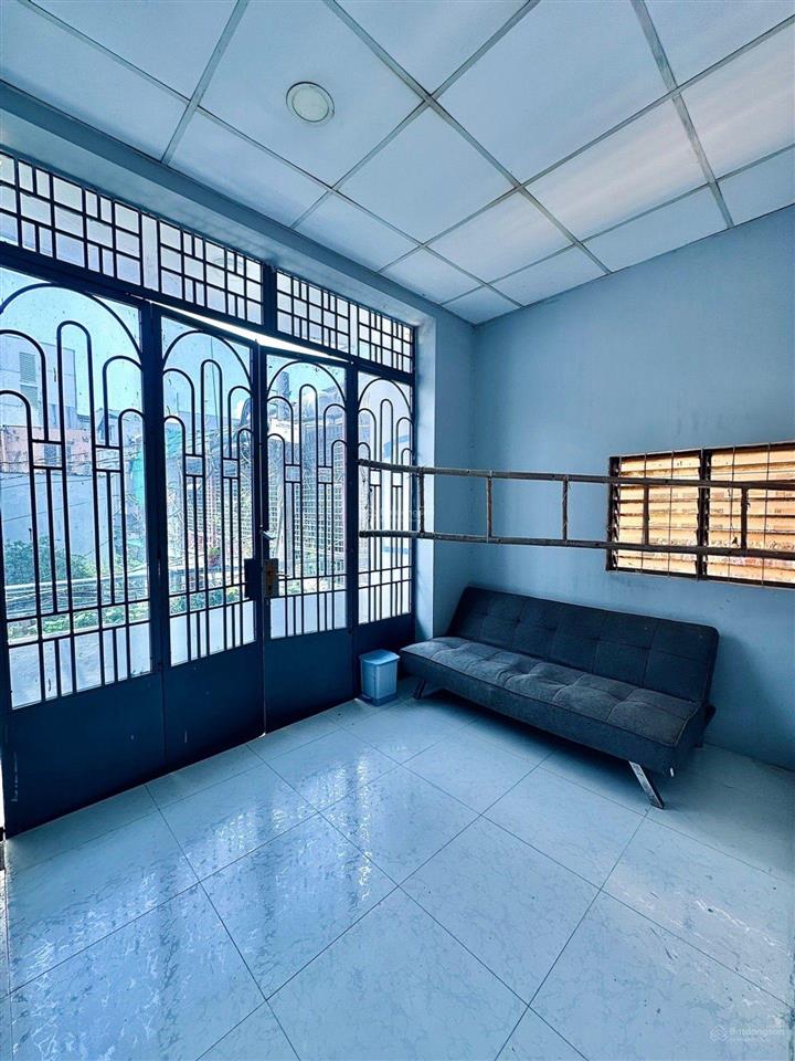 Tân phú  bán nhà 2 tầng hẻm xe hơi thông ngay âu cơ  60m2  nhỉnh 5t