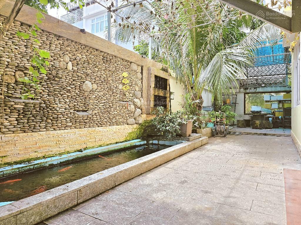 Bán gấp biệt thự 252m2 lô góc kdc gia hòa 4 tầng, nội thất đẹp có thang máy, phước long b, quận 9