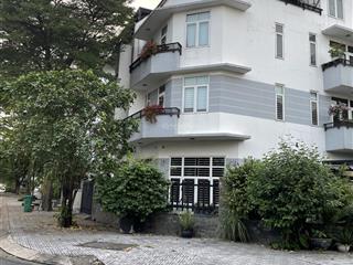 Bán gấp biệt thự 252m2 lô góc kdc gia hòa 4 tầng, nội thất đẹp có thang máy, phước long b, quận 9