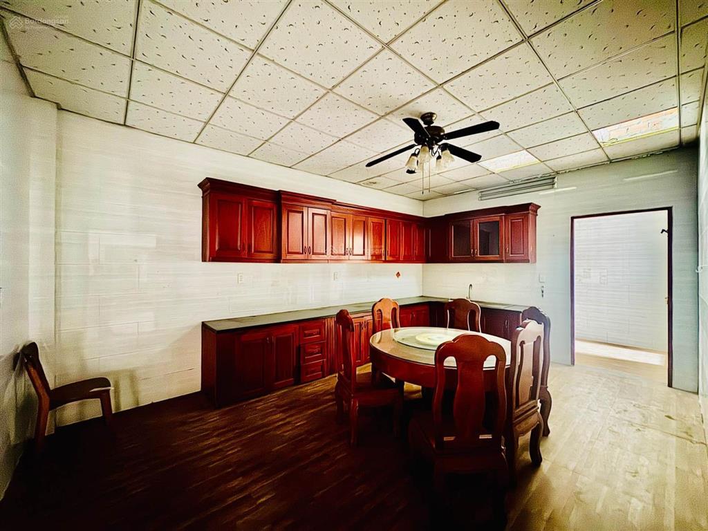 Bán nhà biệt thự đẹp nội thất gỗ quý hiếm tại kdc khang điền, dương đình hội, phước long b