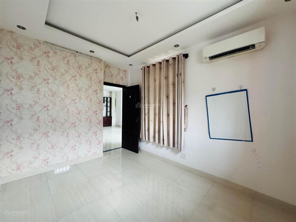 Bán nhà biệt thự đẹp nội thất gỗ quý hiếm tại kdc khang điền, dương đình hội, phước long b