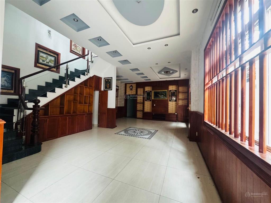 Bán nhà biệt thự đẹp nội thất gỗ quý hiếm tại kdc khang điền, dương đình hội, phước long b
