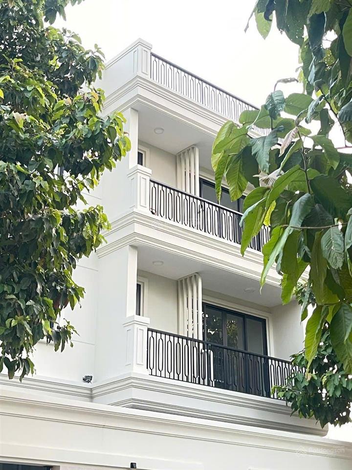 Cho thuê căn hộ dịch vụ cao cấp mới xây t3/2026, full nội thất tại phú hữu, quận 9