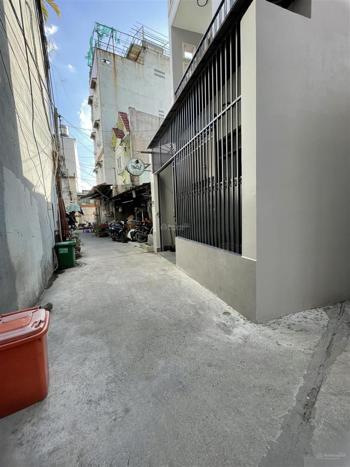 Bán nhà 2 tầng hẻm xe hơi đường 339, 82m2 rộng rãi, căn góc thoáng mát, nở hậu tài lộc