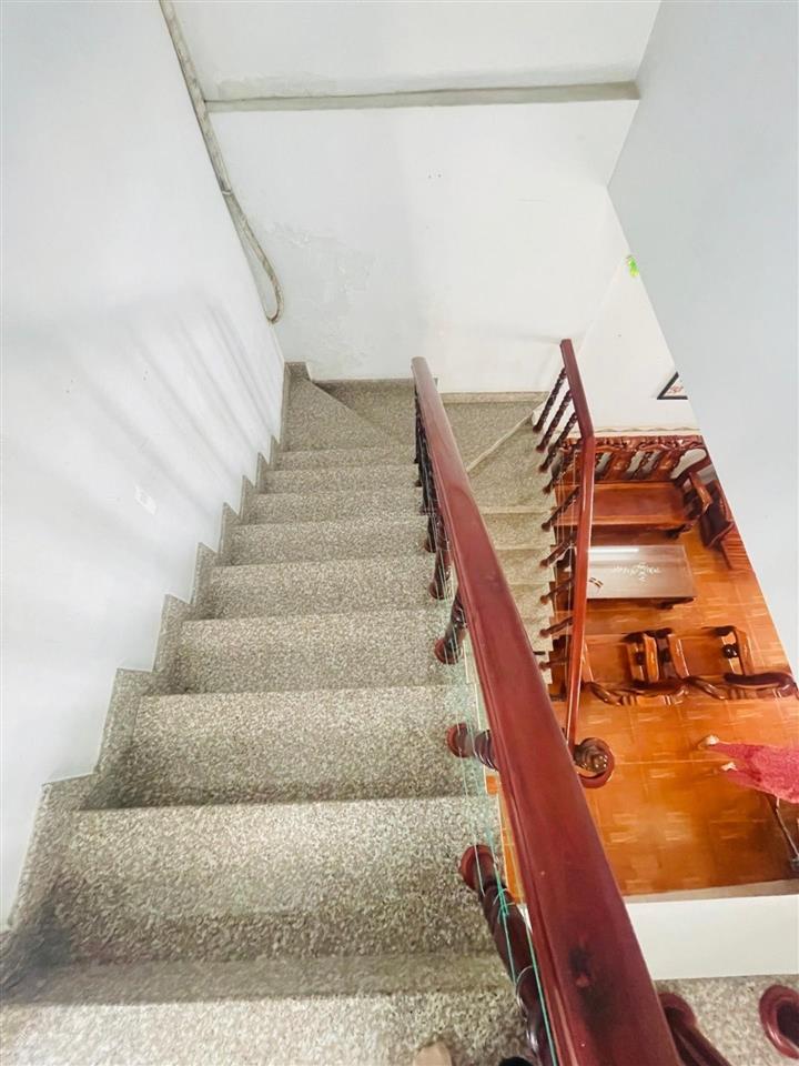 Bán nhà 2 tầng hẻm xe hơi đường 339, 82m2 rộng rãi, căn góc thoáng mát, nở hậu tài lộc