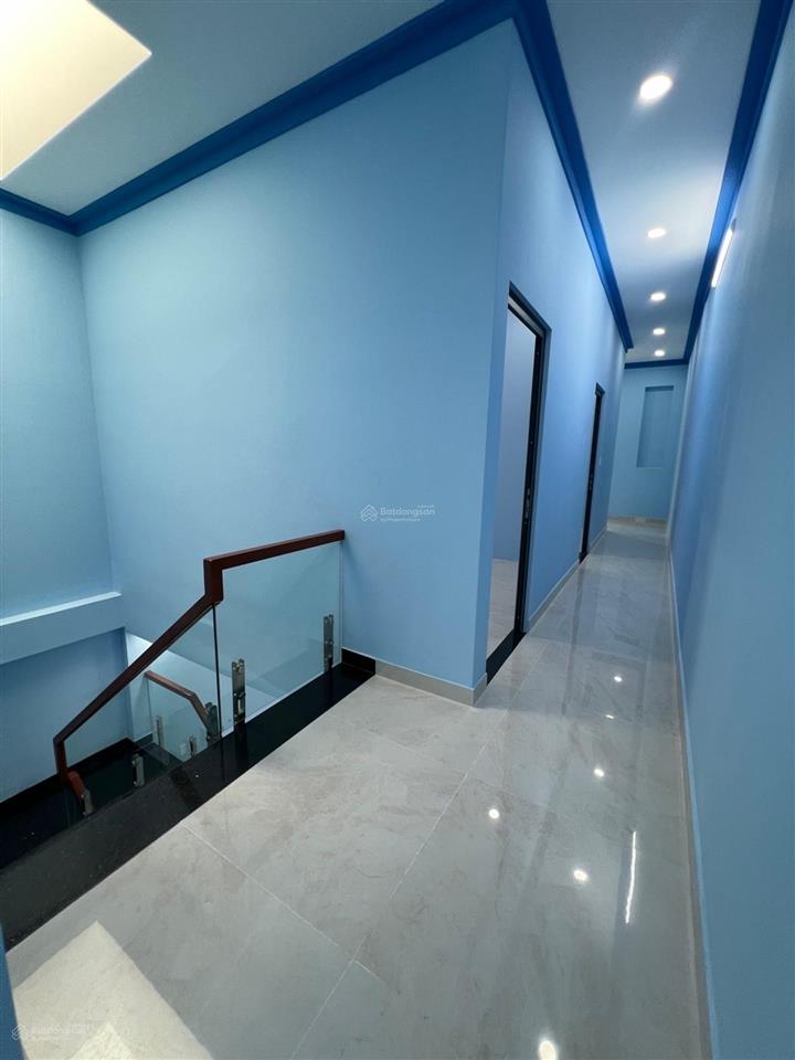 Bán nhà mới tinh 2 tầng 5.1x21m hẻm 2 ô tô tránh cách dương đình hội vài bước chân, phước long b