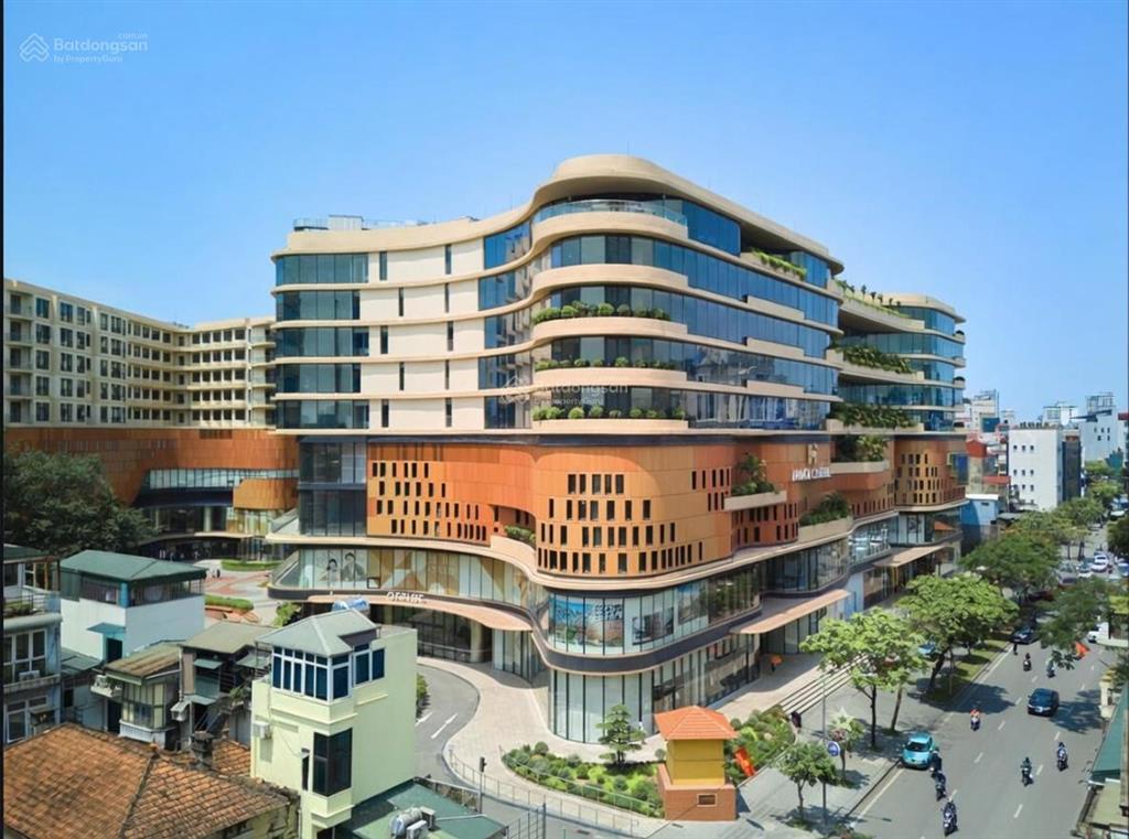 Bán nhà mặt phố nguyễn thái học, diện tích 73,6m2, mặt tiền 3,53m
