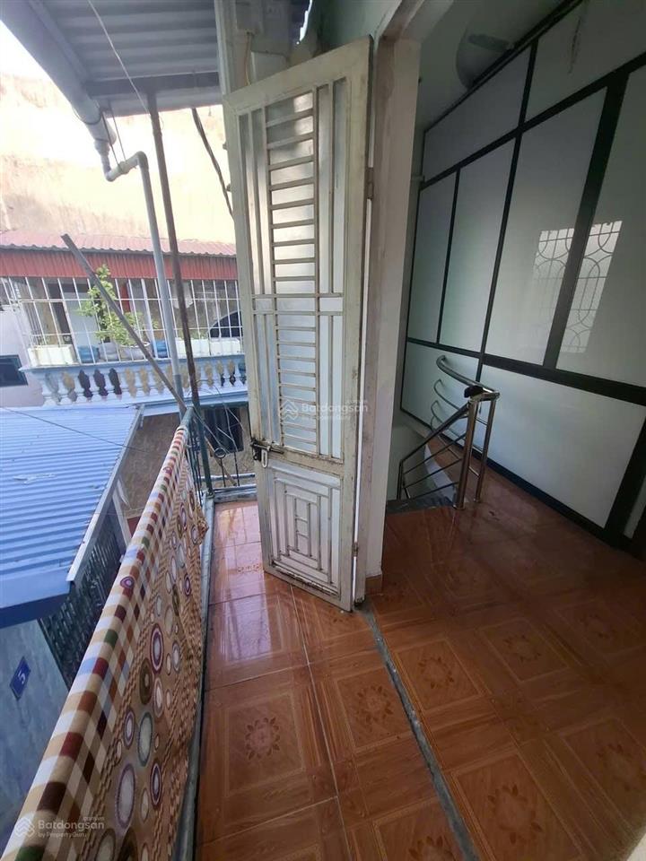 Hàng hiếm 1,4 tỷ nhà 2 tầng kiên cố, độc lập vị trí đẹp phố nguyễn cộng hoà