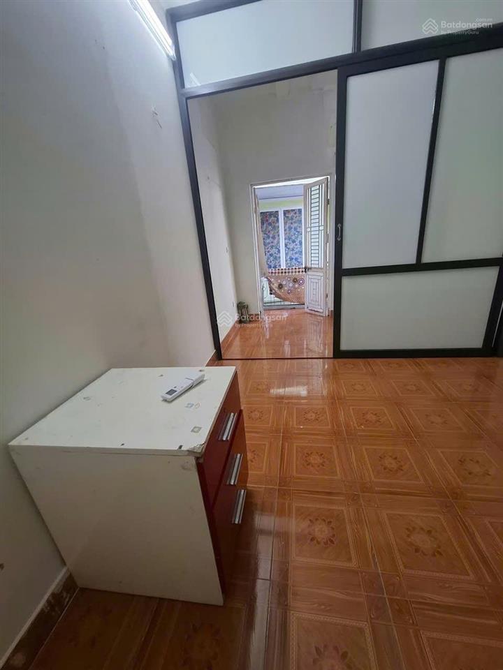 Hàng hiếm 1,4 tỷ nhà 2 tầng kiên cố, độc lập vị trí đẹp phố nguyễn cộng hoà