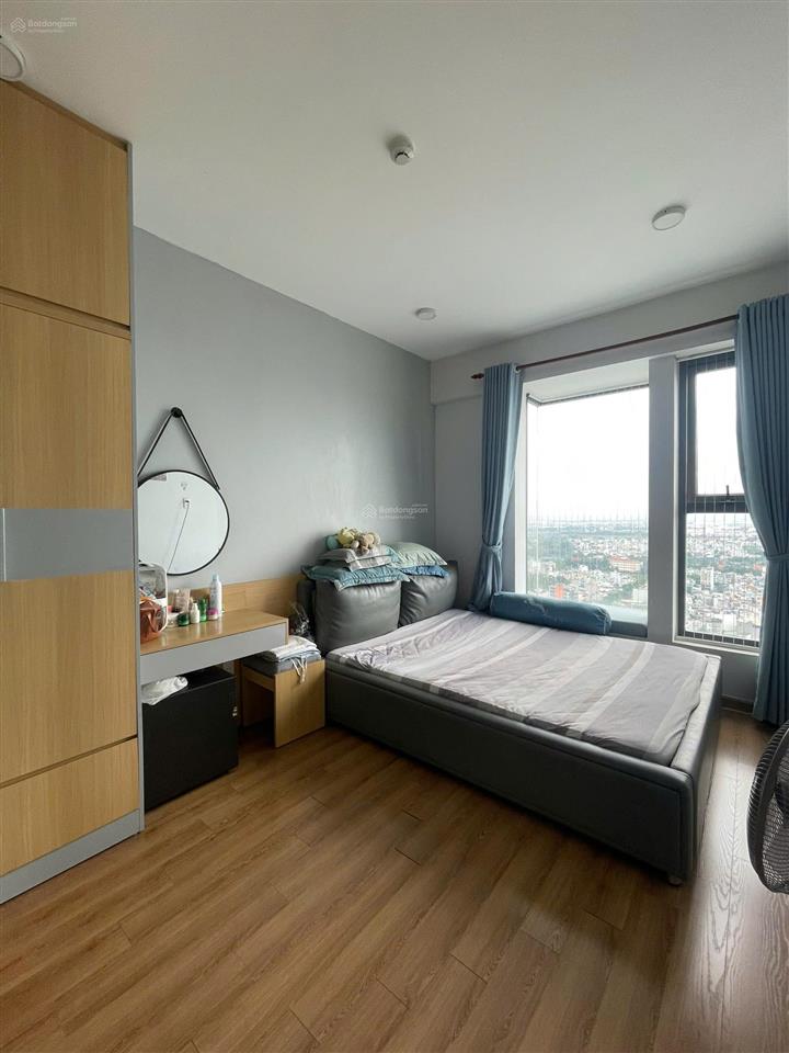 Cần bán căn góc 3pn 5,3 tỷ full nội thất căn hộ la astoria.  0567 897 ***