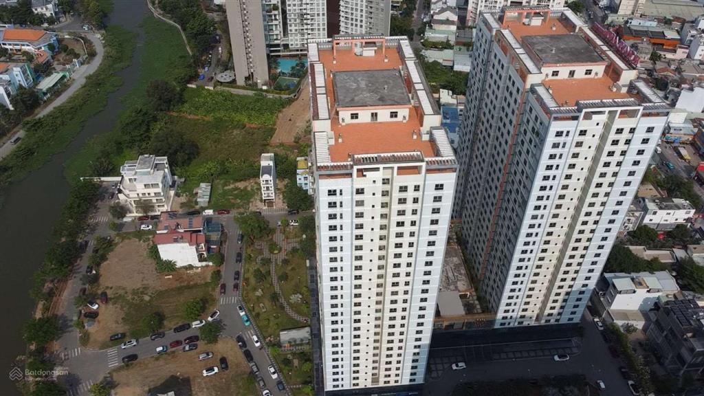 Bán căn hộ homyland riverside 85m2 giá 4,250  0567 897 ***