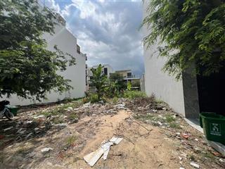 Đất ngộp chính chủ  gần trung tâm thủ dầu một  120m2  đường nhựa  sổ hồng riêng