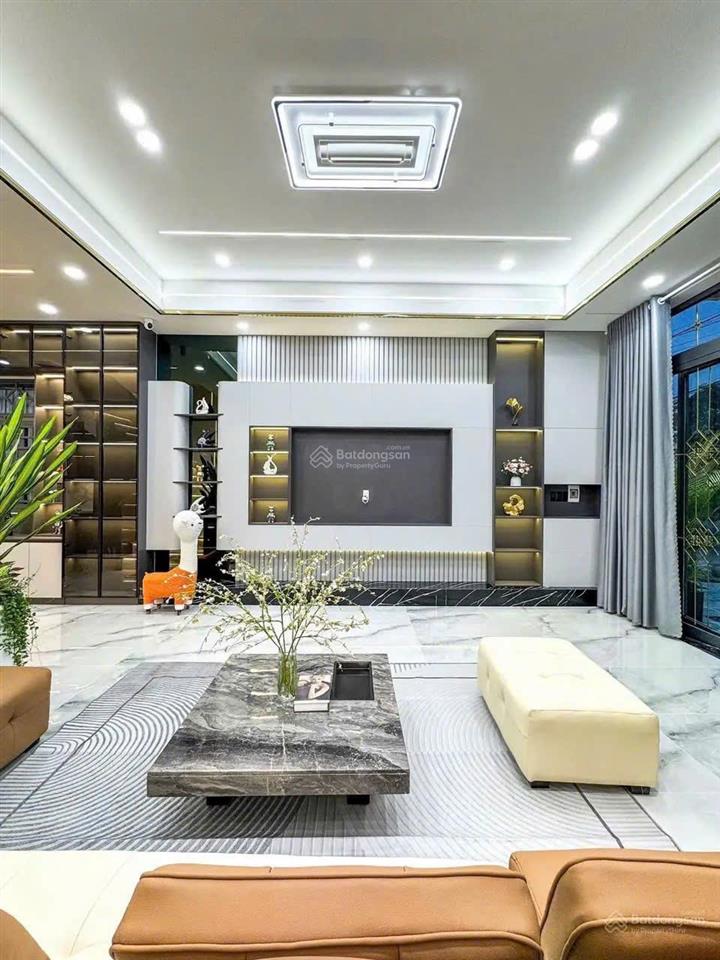 Bán nhà mới 1 trệt 2 lầu gần bv hoàn mỹ bình dương, sổ hồng riêng, giá tốt