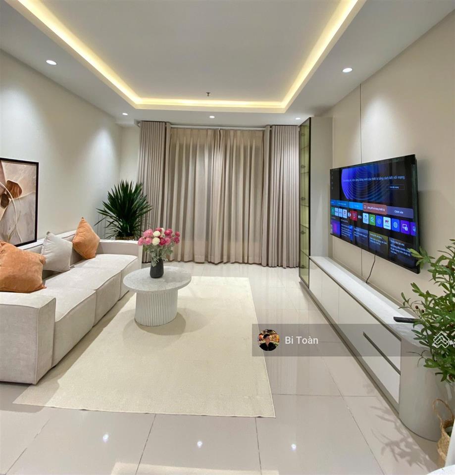 Bán căn hộ ct4 với nội thất đẹp, thiết kế 1 pn thích hợp cho thuê
