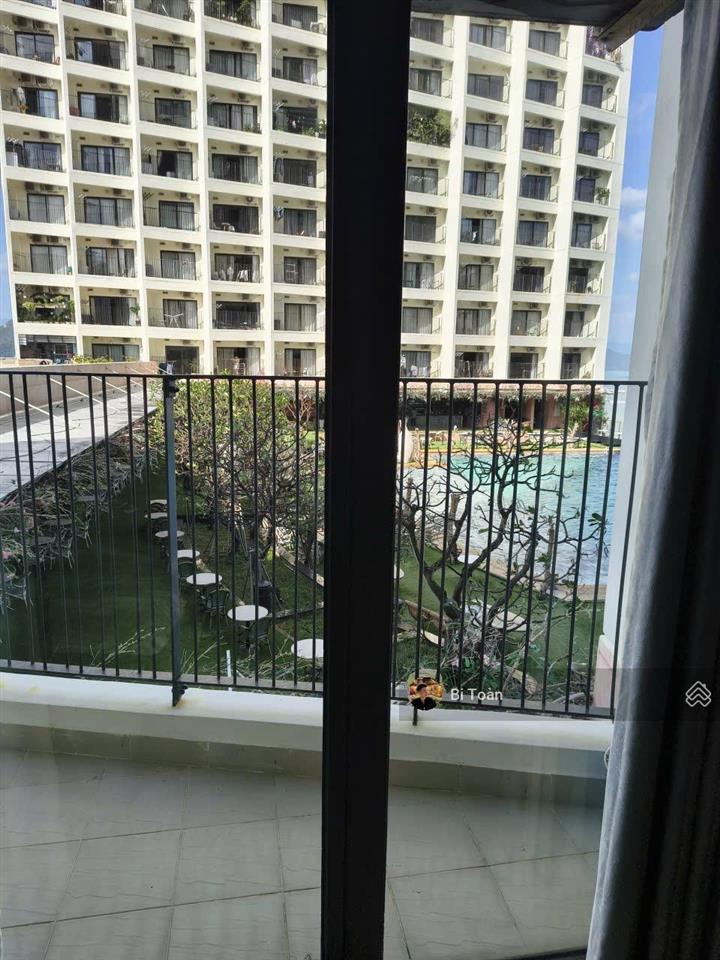 Chủ gửi căn goldcost ,toà nam  view hồ bơi  dt 52m2 , sở hữu lâu dài.
 giá  5.2 tỉ