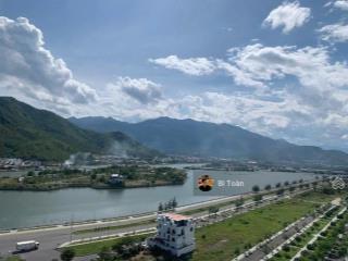 Duy nhất căn 3 ngủ tầng cao vỉew sun giá tốt nhất chỉ 3,678 bao sang tên