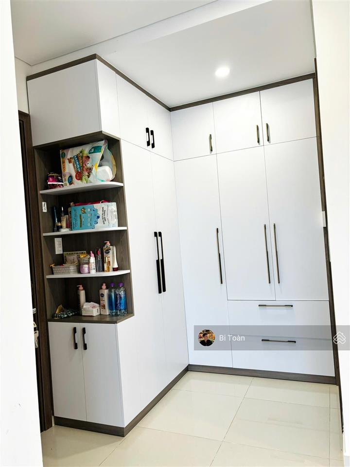 Bán căn ct9 tầng cao thoáng mát vỉew đẹp sảng hđ thuê