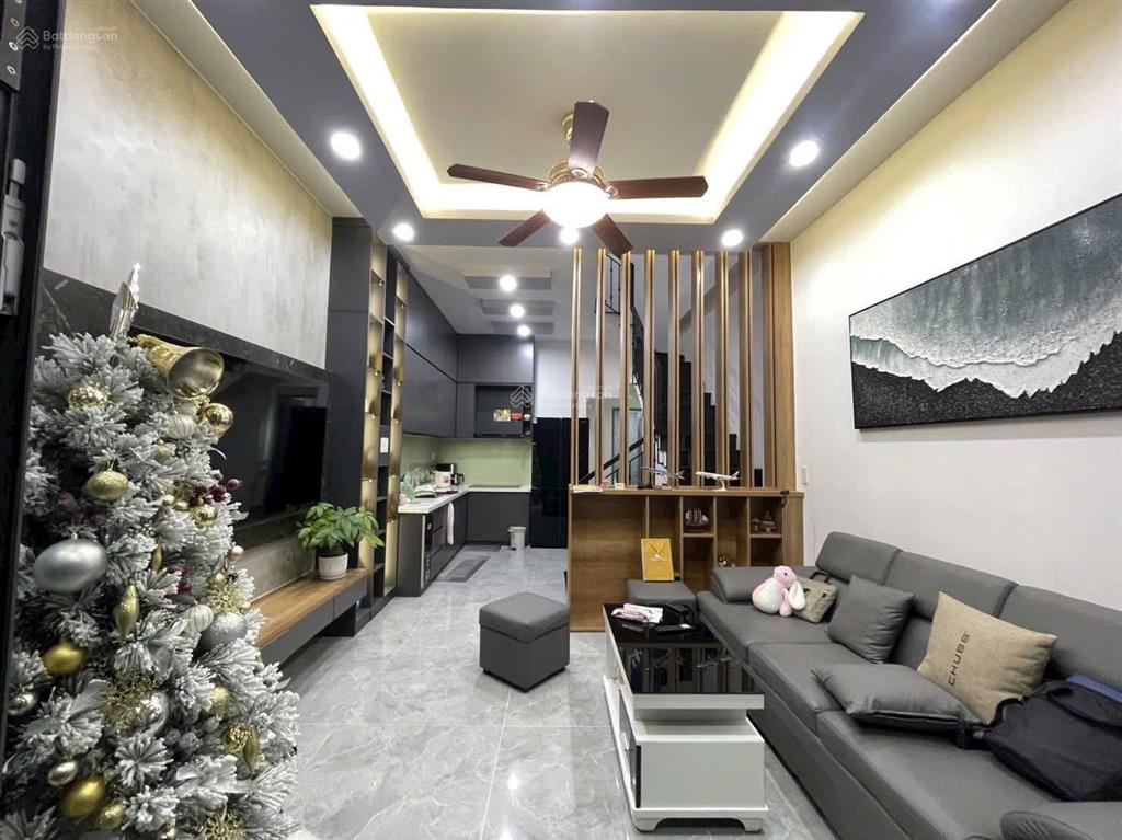 Gấp bán nhà 3 tầng 54.7m2 3pn ngang 4.2m a4 tl tốt chỉ 4.6 tỷ