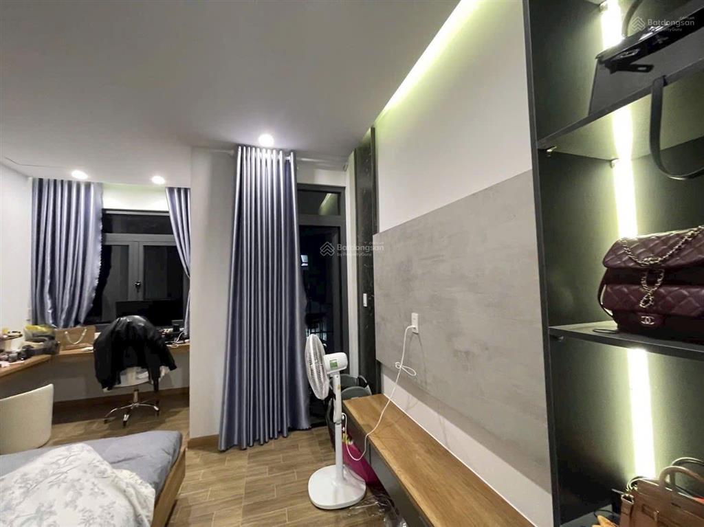 Gấp bán nhà 3 tầng 54.7m2 3pn ngang 4.2m a4 tl tốt chỉ 4.6 tỷ