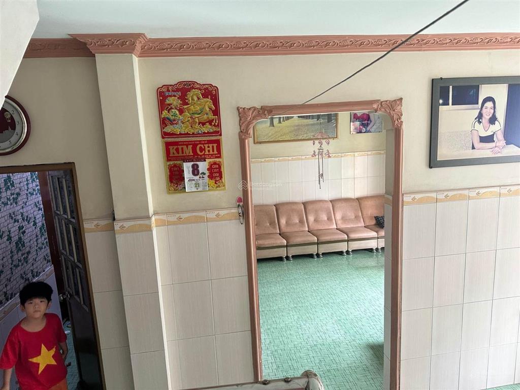 Rẻ nhất q2  chỉ 3.9 tỷ  nhà trệt lầu 86m2  gần nguyễn thị định  thiện chí bán để định cư