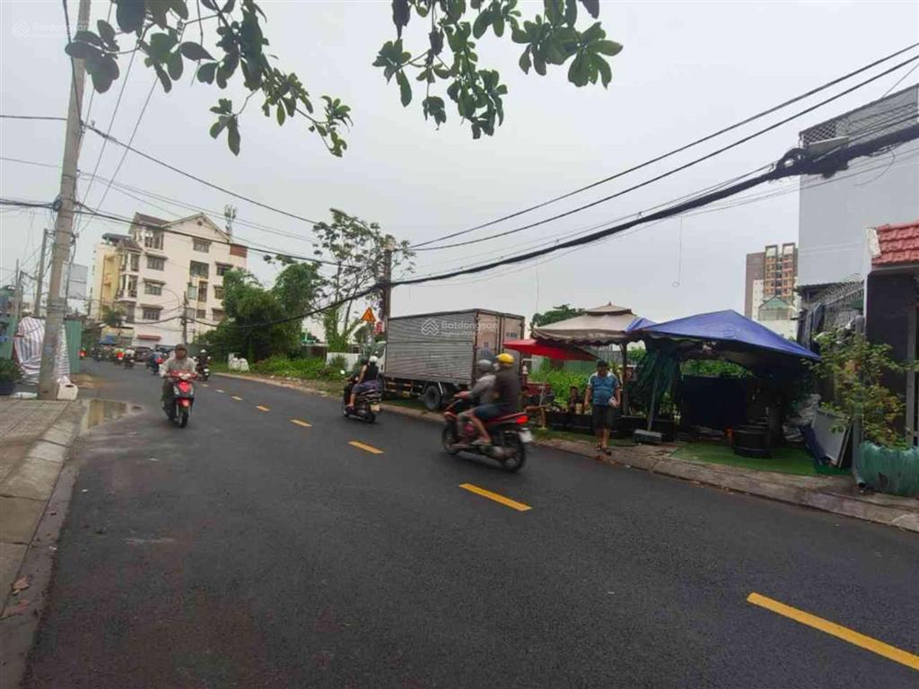 Hàng ngộp! mt hồ bá phấn 108m2 đang cho thuê 10tr/1 tháng, chỉ 8 tỷ