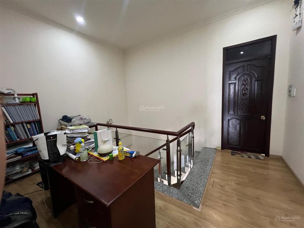 2 tầng 104m2  sân ô tô  bình trưng tây  chỉ 8.1 tỷ  chủ thiện chí bán