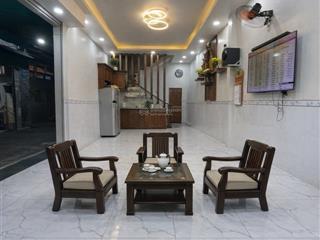 Bán nhà tân phú dưới 6 tỷ, sát lũy bán bích, 4x16m2, hẻm xe hơi