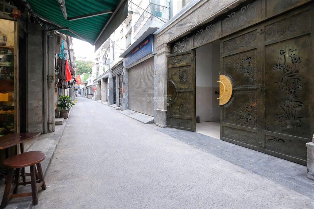 Bán nhà gần lũy bán bích, 4x21m, 3 tầng, chỉ 8.2 tỷ