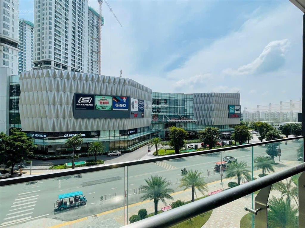 Bán nhanh căn độc quyền 2pn glory heights  view cổng vincom , pháo hoa  giá 4 tỷ