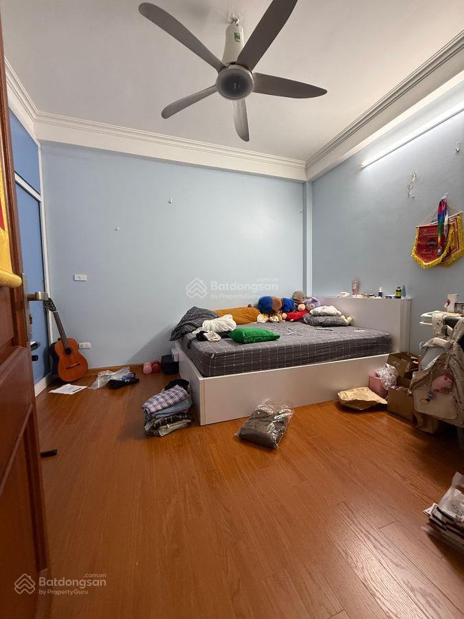 Bán gấp nhà hoàng quốc việt ô tô đỗ cửa, gần mặt phố  gần cầu giấy, tô hiệu, nghĩa tân 80m2 19 tỷ