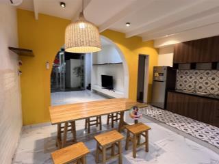 Bán nhà kinh doanh du lịch đường hoài thanh13.8 tỷ thương lượng chính chủgọi ngọc mở cửa xem nhà!