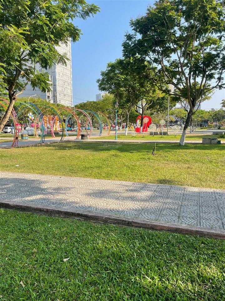 Siêu đẹp  nhà 3 mặt thoáng 5 tầng ngay trung tâm phường phước mỹ và đi bộ ra biển phạm văn đồng
