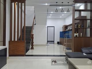 Nhà 2 tầng gần biển nguyễn tất thành  hòa minh  giá tốt