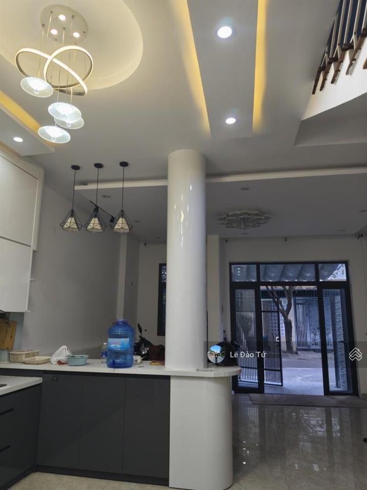 Mặt tiền trần thái tông 3 tầng kiên cố giá như nhà kiệt