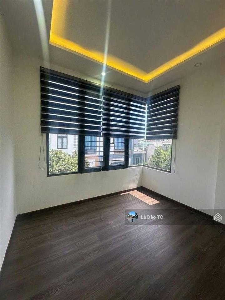 Mặt tiền trần thái tông 3 tầng kiên cố giá như nhà kiệt