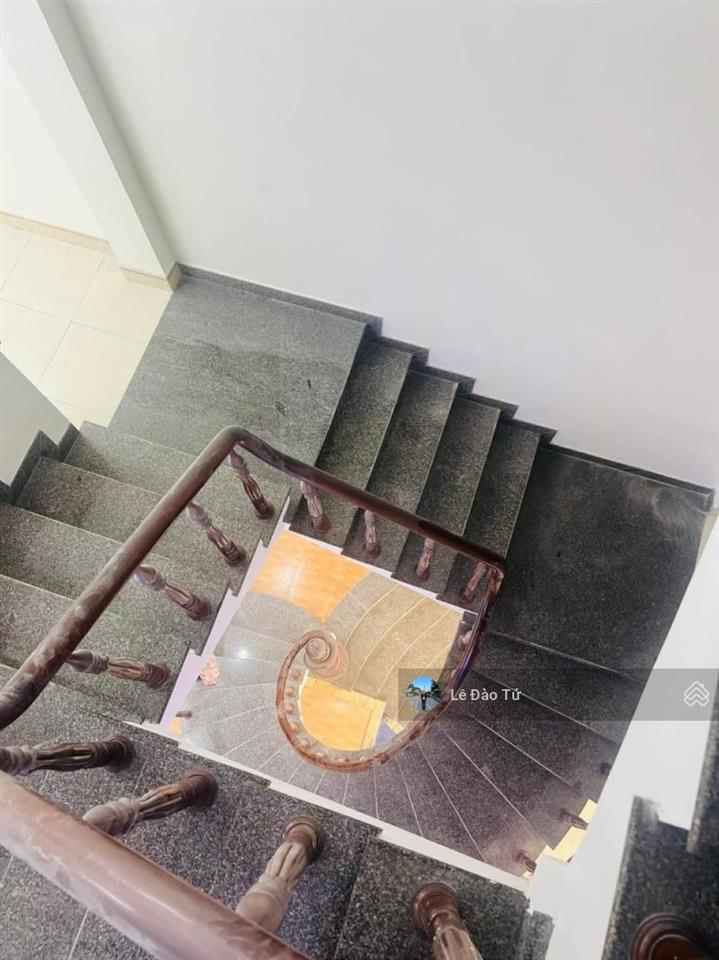Mặt tiền 3 tầng cứng ngắc dũng sĩ thanh khê chỉ nhỉnh 6t