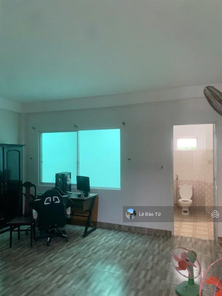 Mặt tiền tôn đản  100m kinh doanh tốt  chỉ 6.3 tỷ