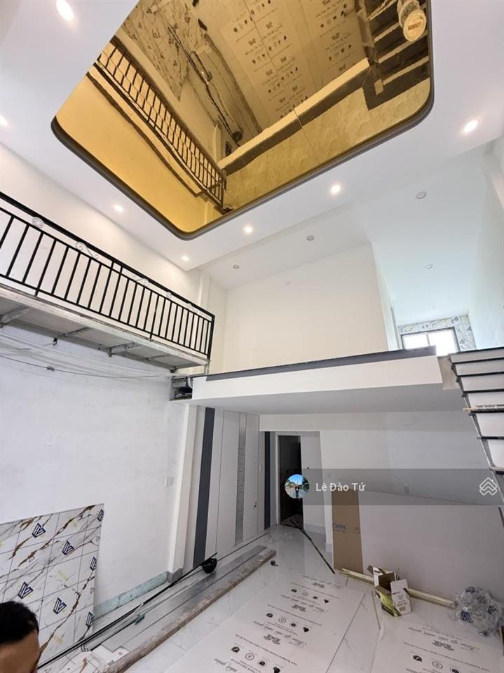 Kiệt ô tô  lô góc tôn đản  chỉ 3,85 tỷ