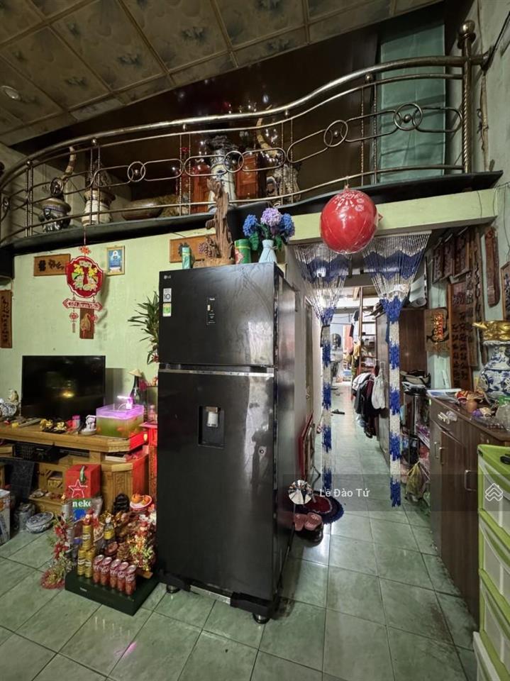 Đất tặng nhà 100m2 gần bến xe trung tâm chỉ 3.4 tỷ