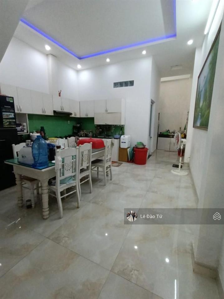 Mặt tiền nguyễn văn huề 3 tầng kinh doanh tốt chỉ 7,3 tỷ
