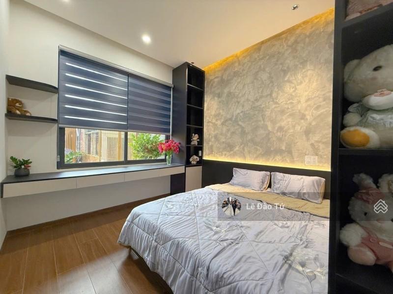 Nguyễn chánh 3 tầng  ngang 8,8m gần biển nguyễn tất thành chỉ 4,75 tỷ