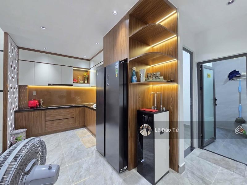 Lê văn sĩ  hòa khánh full nội thất 3 tầng chỉ 6.8t
